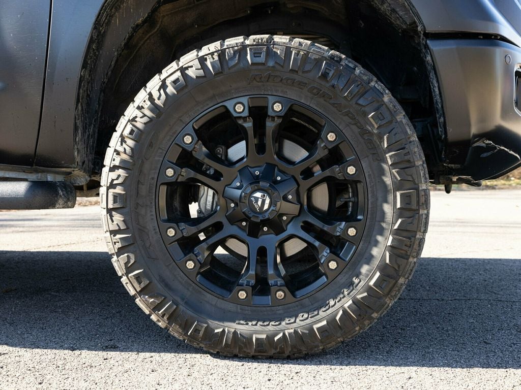 2020 Toyota Tundra Impeccable Condition, Custom Wrap, Garage Kept, V8 - 22970660 - 63