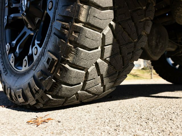 2020 Toyota Tundra Impeccable Condition, Custom Wrap, Garage Kept, V8 - 22970660 - 68