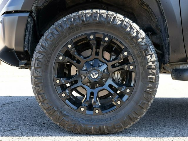 2020 Toyota Tundra Impeccable Condition, Custom Wrap, Garage Kept, V8 - 22970660 - 69