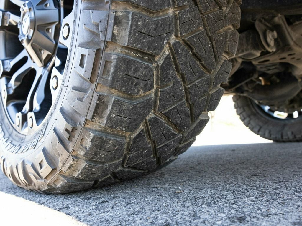 2020 Toyota Tundra Impeccable Condition, Custom Wrap, Garage Kept, V8 - 22970660 - 70