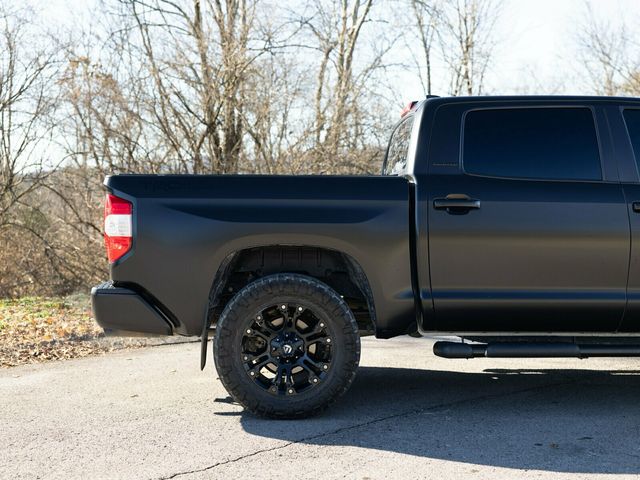 2020 Toyota Tundra Impeccable Condition, Custom Wrap, Garage Kept, V8 - 22970660 - 8
