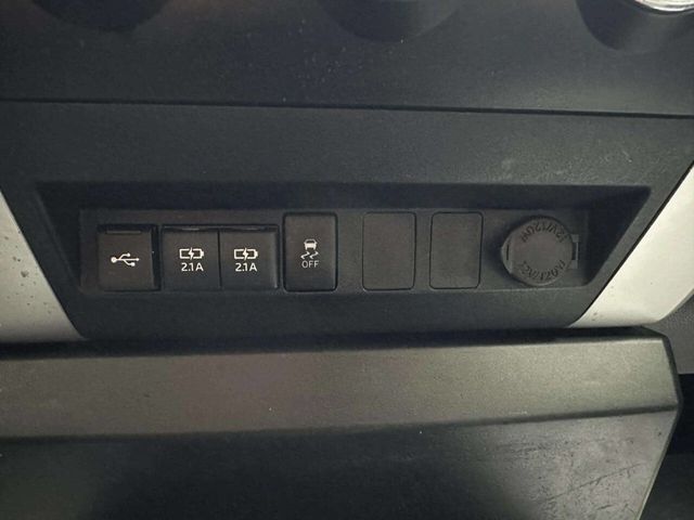 2020 Toyota Tundra SR 4x4 4dr Double Cab Pickup SB - 23043001 - 32