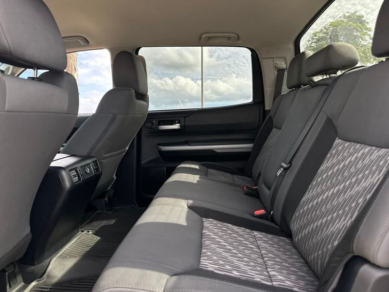 2020 Toyota Tundra SR5 - 22943649 - 13