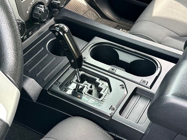 2020 Toyota Tundra SR5 - 22943649 - 17