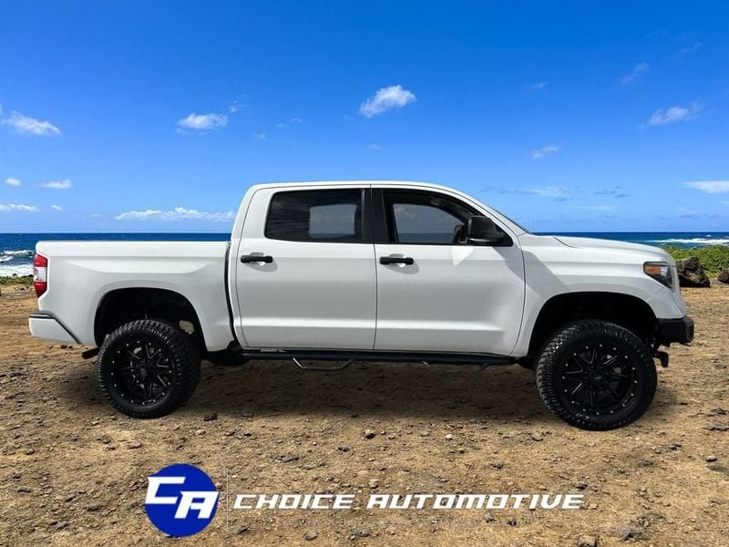 2020 Toyota Tundra SR5 - 22943649 - 7