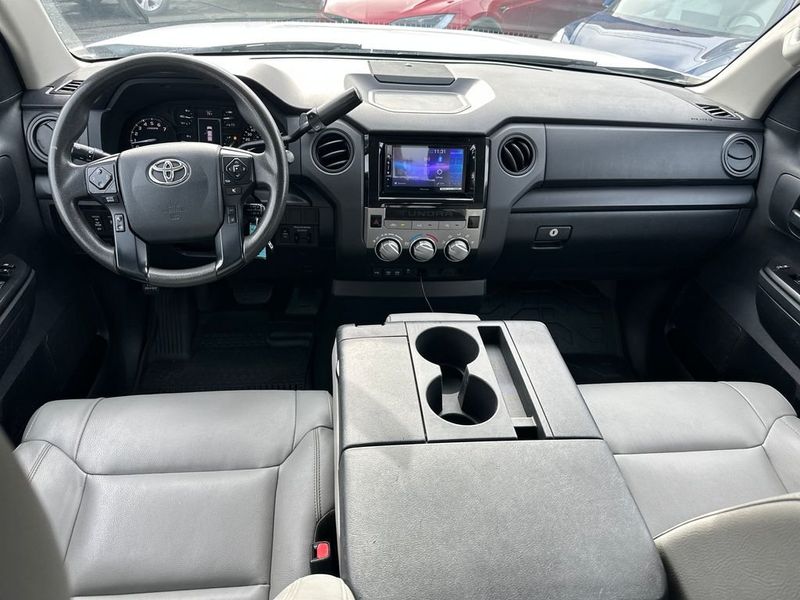 2020 Toyota Tundra SR5 - 22964053 - 12