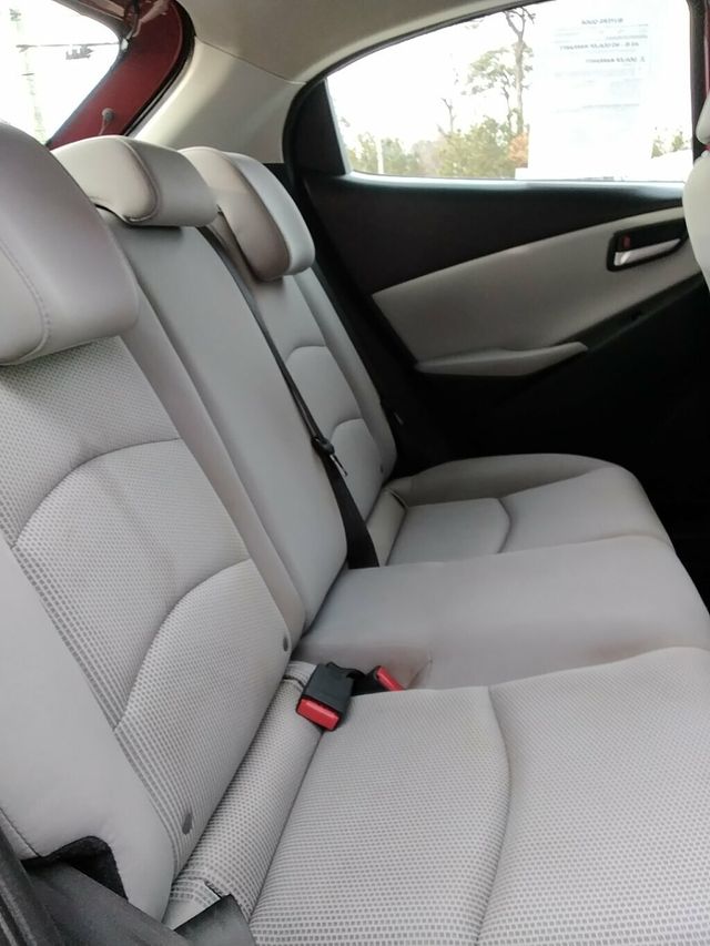 2020 Toyota Yaris Hatchback LE Automatic - 22986487 - 8