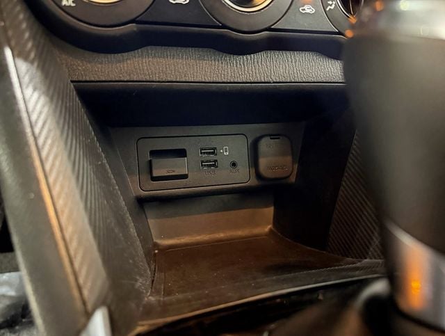 2020 Toyota Yaris Sedan LE Automatic - 22942418 - 15