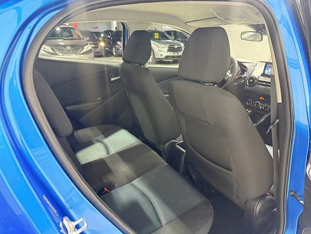 2020 Toyota Yaris Sedan LE Automatic - 22942418 - 28