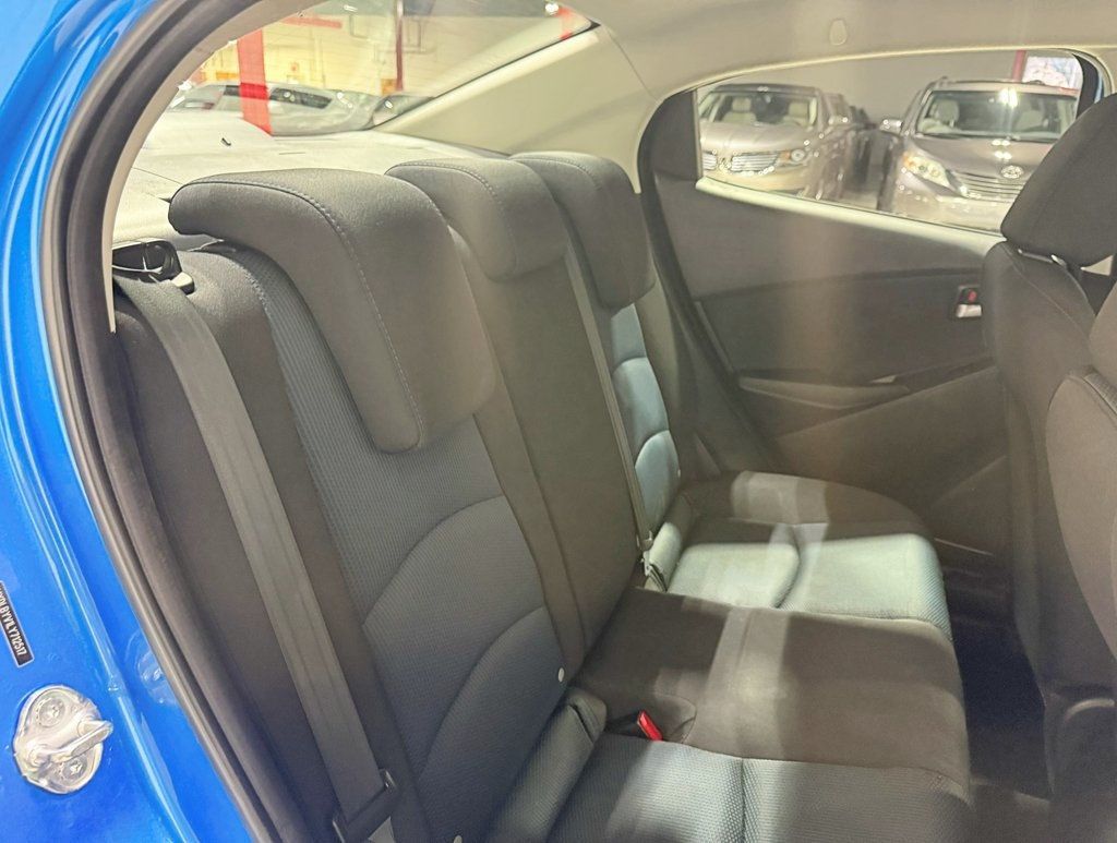 2020 Toyota Yaris Sedan LE Automatic - 22942418 - 29