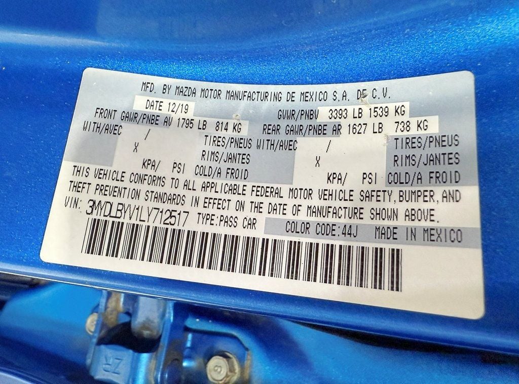 2020 Toyota Yaris Sedan LE Automatic - 22942418 - 36