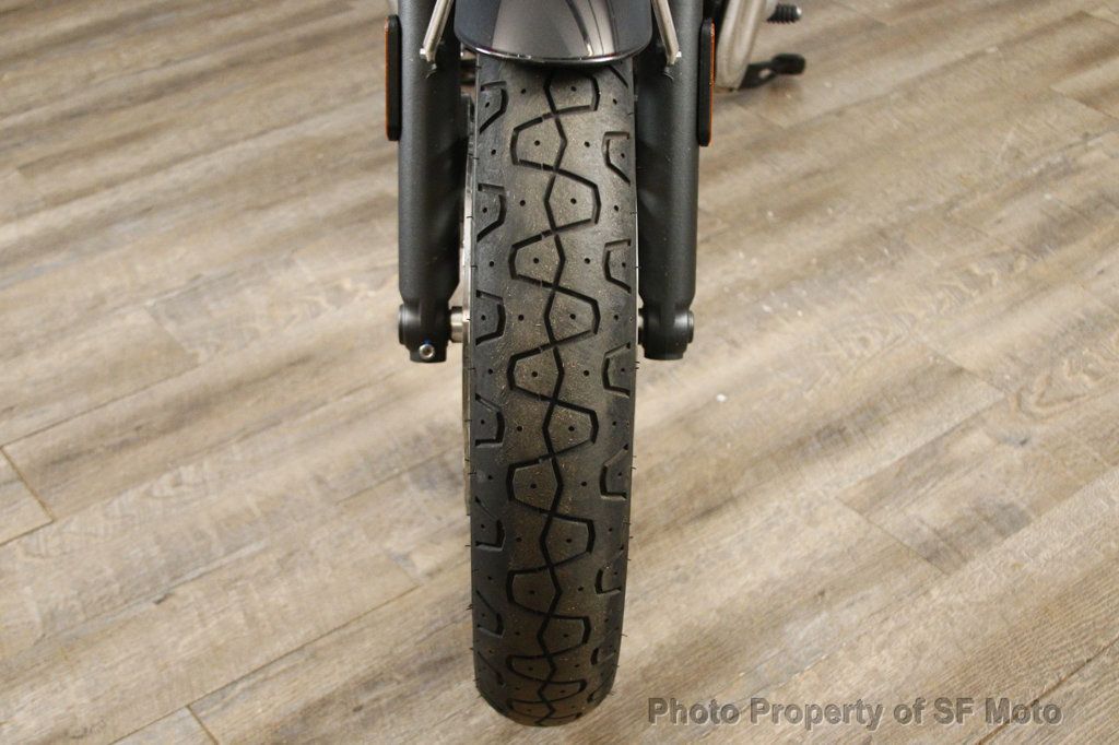 2020 Triumph Bonneville T120 Two Tone Includes Warranty - 23043603 - 22