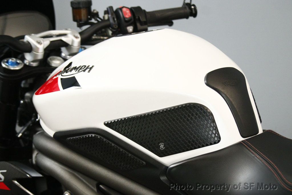 2020 Triumph Speed Triple RS Includes Warranty - 23058447 - 37