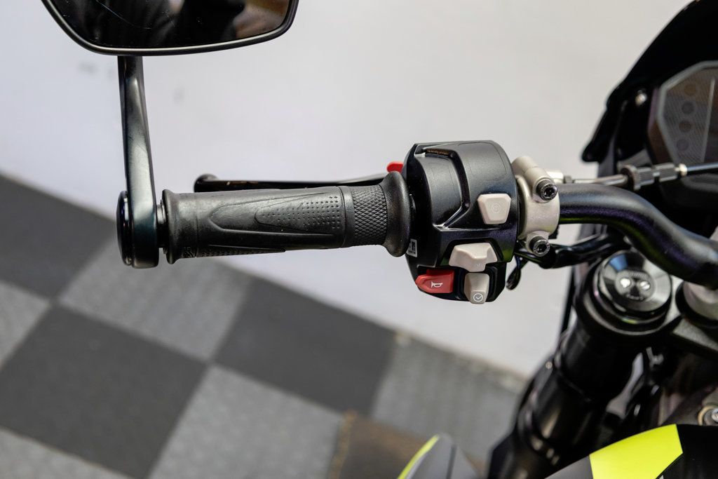 2020 TRIUMPH STREET TRIPLE RS NAKED SPORT BIKE!! - 22950387 - 9