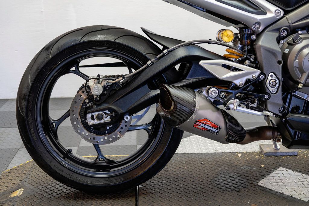 2020 TRIUMPH STREET TRIPLE RS NAKED SPORT BIKE!! - 22950387 - 22