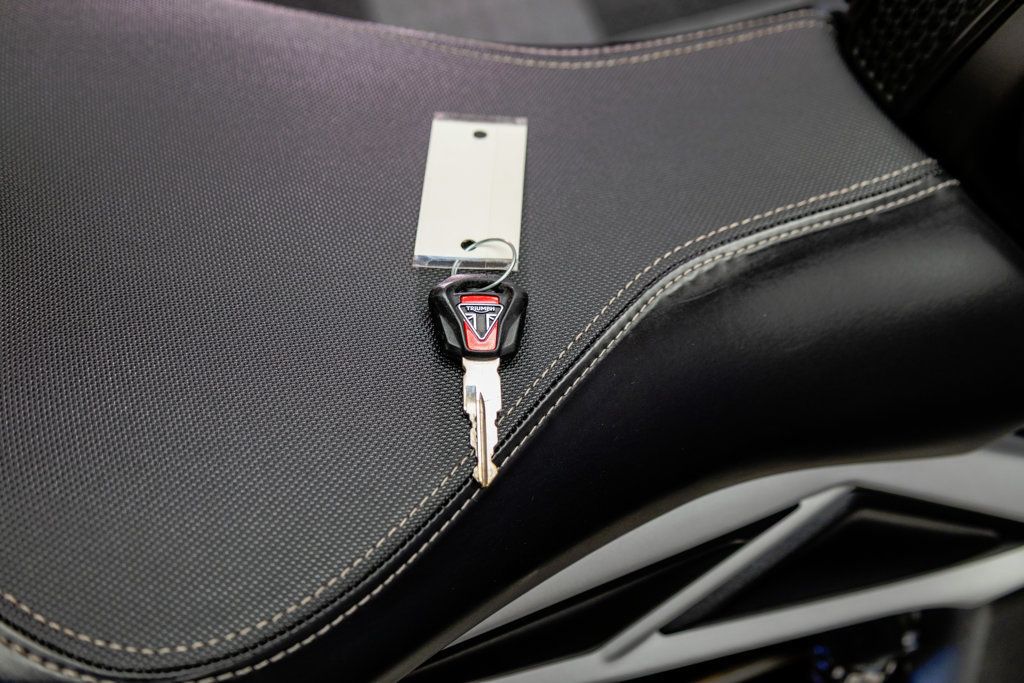 2020 TRIUMPH STREET TRIPLE RS NAKED SPORT BIKE!! - 22950387 - 24