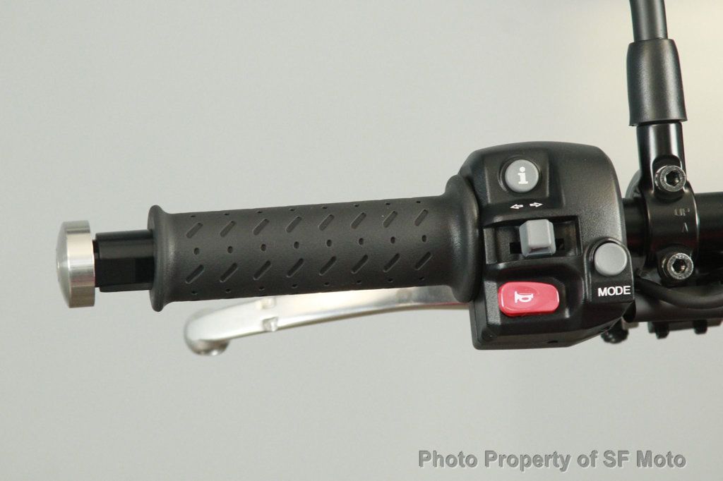 2020 Triumph Street Twin One Owner, 695 Miles - 23000964 - 30