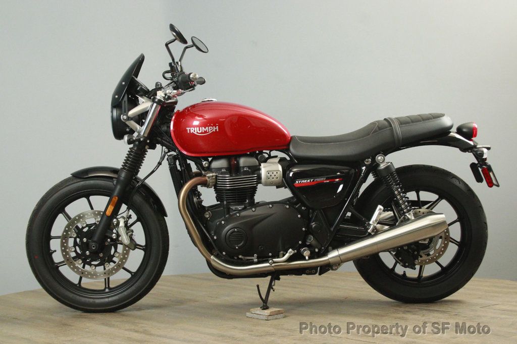 2020 Triumph Street Twin One Owner, 695 Miles - 23000964 - 3