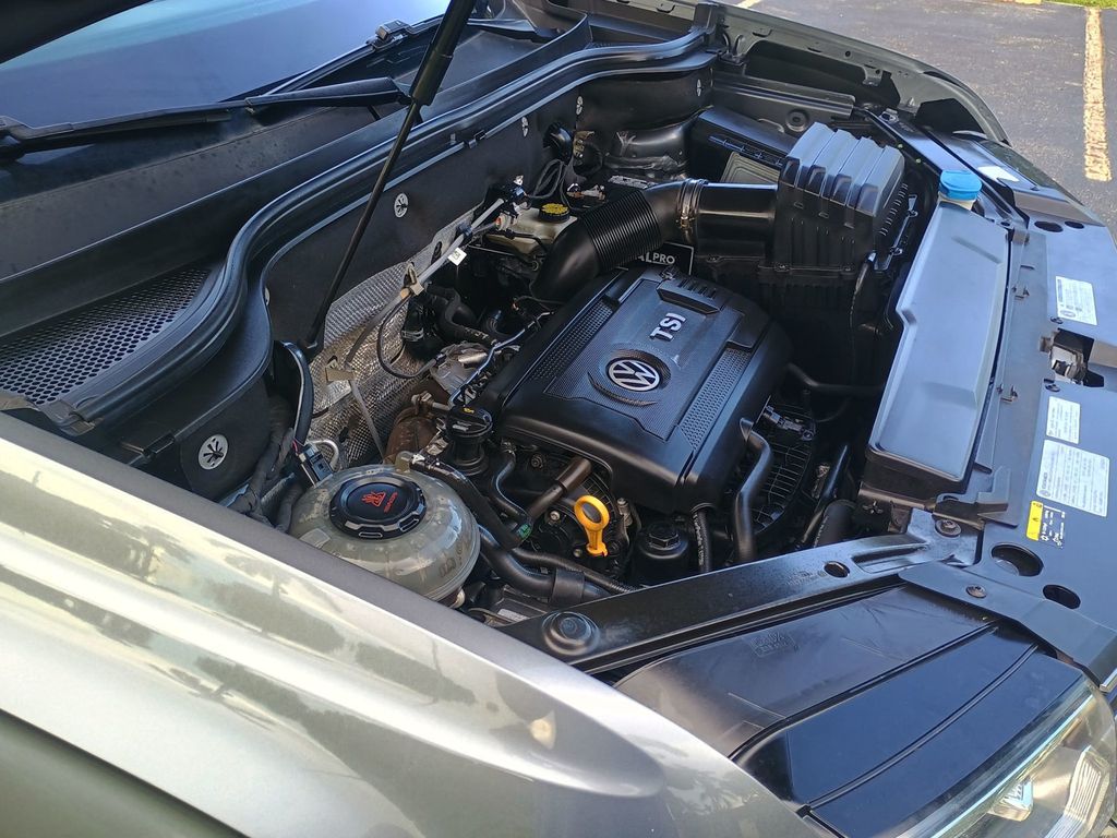 2020 Volkswagen Atlas 2.0T SE w/Technology FWD - 22921286 - 44