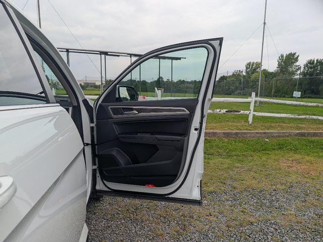 2020 Volkswagen Atlas 3.6L V6 SE w/Technology - 23071257 - 12