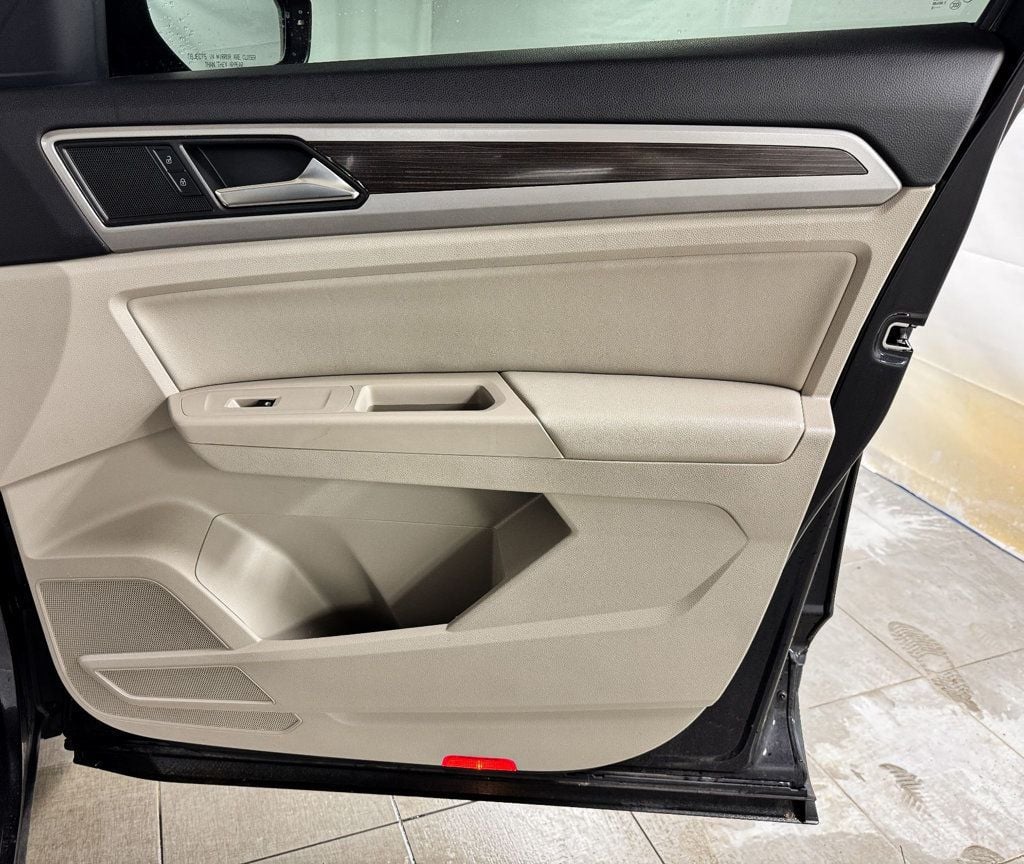 2020 Volkswagen Atlas SE V6 4MOTION AWD WITH TECHNOLOGY - 22974560 - 18