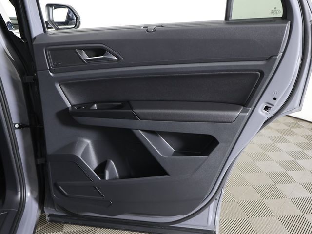 2020 Volkswagen Atlas Cross Sport 3.6L V6 SEL Premium R-Line 4MOTION - 22948372 - 32