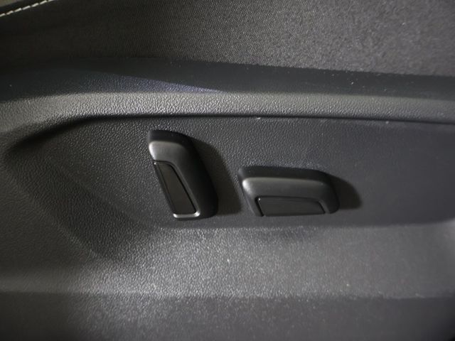 2020 Volkswagen Atlas Cross Sport 3.6L V6 SEL Premium R-Line 4MOTION - 22948372 - 40