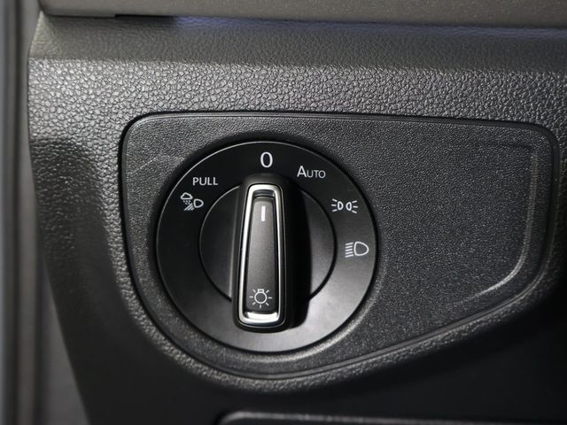 2020 Volkswagen Atlas Cross Sport 3.6L V6 SEL Premium R-Line 4MOTION - 22948372 - 46