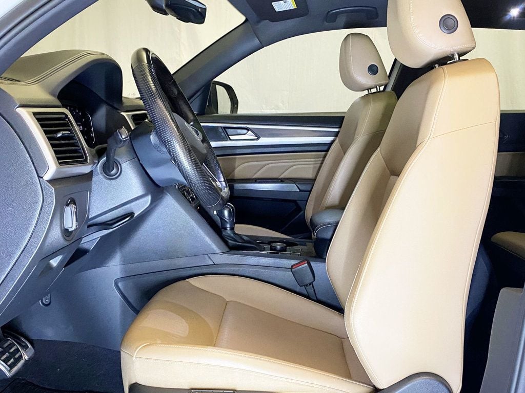 2020 Volkswagen Atlas Cross Sport 3.6L V6 SEL R-Line 4MOTION - 22994958 - 24