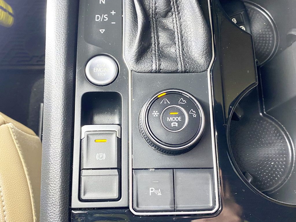 2020 Volkswagen Atlas Cross Sport 3.6L V6 SEL R-Line 4MOTION - 22994958 - 40