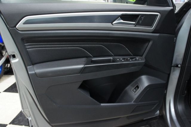 2020 Volkswagen Atlas Cross Sport Stunning, Previously pampered, Immaculate! - 22723950 - 21