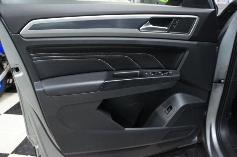2020 Volkswagen Atlas Cross Sport SEL photo 22