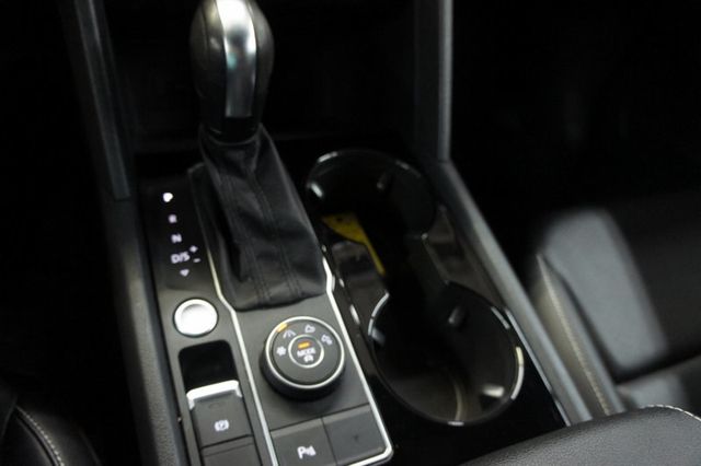 2020 Volkswagen Atlas Cross Sport Stunning, Previously pampered, Immaculate! - 22723950 - 25