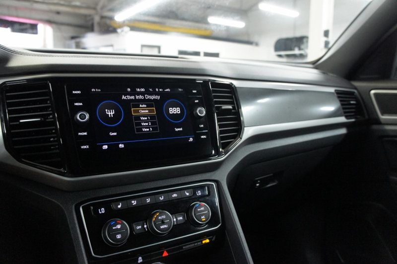 2020 Volkswagen Atlas Cross Sport SEL photo 27