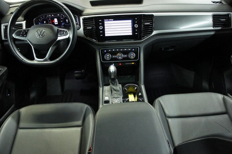 2020 Volkswagen Atlas Cross Sport SEL photo 30