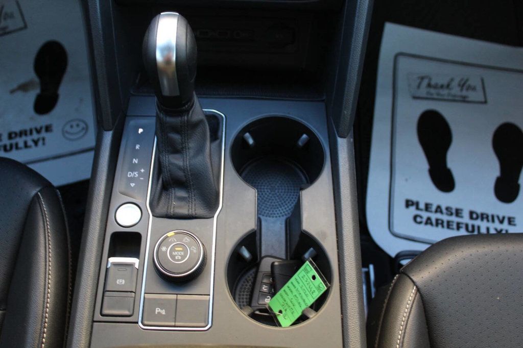 2020 Volkswagen Atlas Cross Sport V6 SE 4Motion AWD 4dr SUV w/Technology - 22916054 - 25