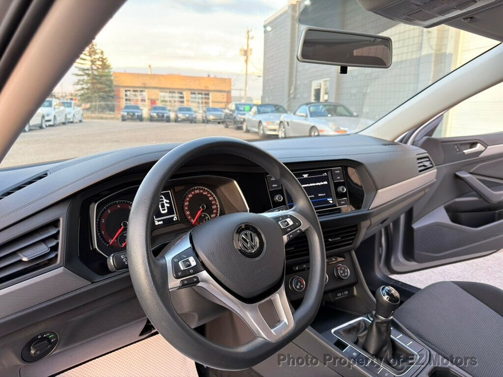 2020 Volkswagen Jetta ONE OWNER--MANUAL TRANS! CERTIFIED! - 23035024 - 12