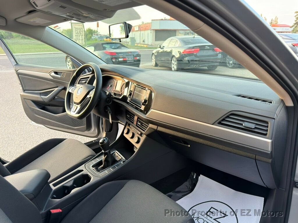 2020 Volkswagen Jetta ONE OWNER--MANUAL TRANS! CERTIFIED! - 23035024 - 18