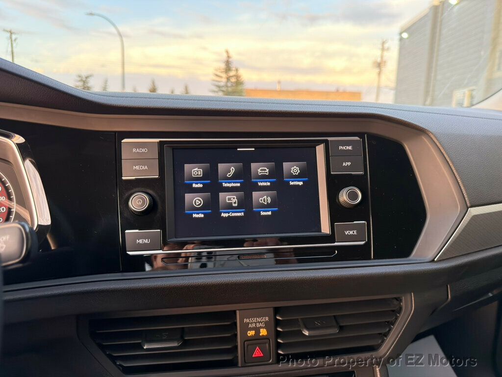 2020 Volkswagen Jetta ONE OWNER--MANUAL TRANS! CERTIFIED! - 23035024 - 25