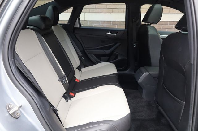 2020 Volkswagen Jetta R-Line - 23050879 - 22