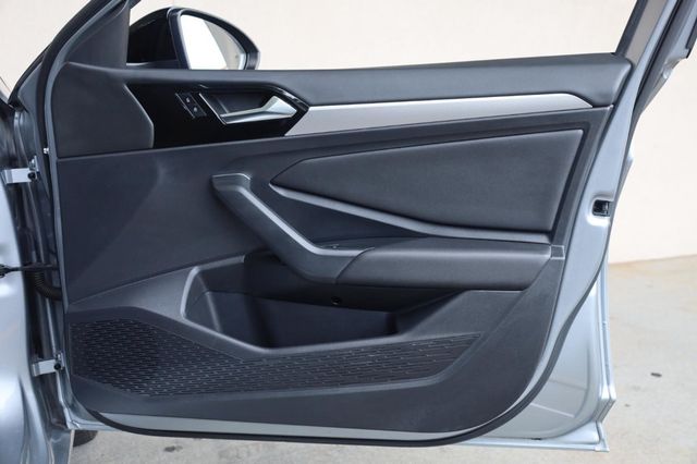 2020 Volkswagen Jetta R-Line - 23050879 - 23