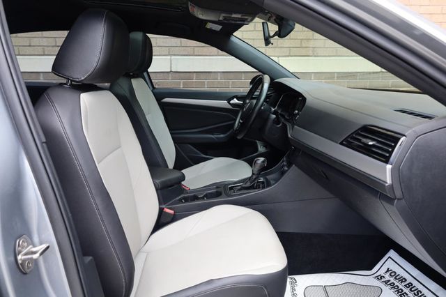 2020 Volkswagen Jetta R-Line - 23050879 - 24