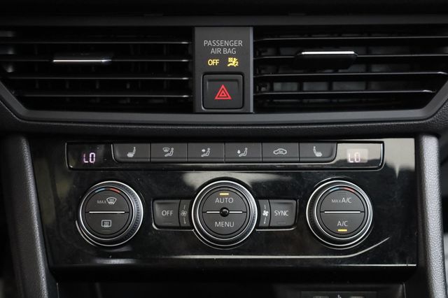 2020 Volkswagen Jetta R-Line - 23050879 - 40