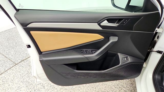 2020 Volkswagen Jetta SE Automatic (ULEV) w/ Cold Weather Package - 23019089 - 10