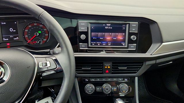 2020 Volkswagen Jetta SE Automatic (ULEV) w/ Cold Weather Package - 23019089 - 16