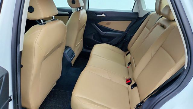 2020 Volkswagen Jetta SE Automatic (ULEV) w/ Cold Weather Package - 23019089 - 19