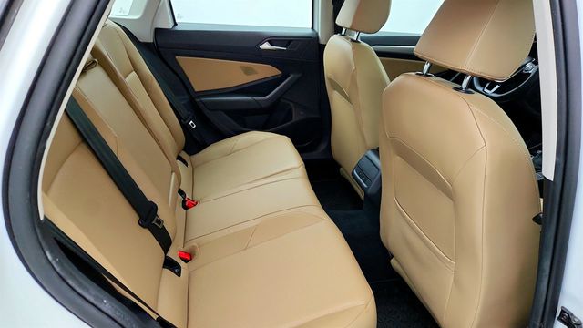 2020 Volkswagen Jetta SE Automatic (ULEV) w/ Cold Weather Package - 23019089 - 21