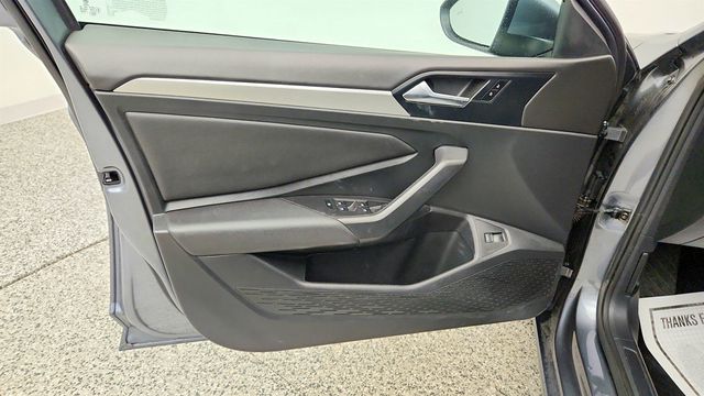 2020 Volkswagen Jetta SE Automatic (ULEV) w/ Cold Weather Package - 23032814 - 9