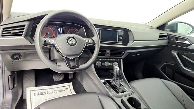 2020 Volkswagen Jetta SE Automatic (ULEV) w/ Cold Weather Package - 23032814 - 11