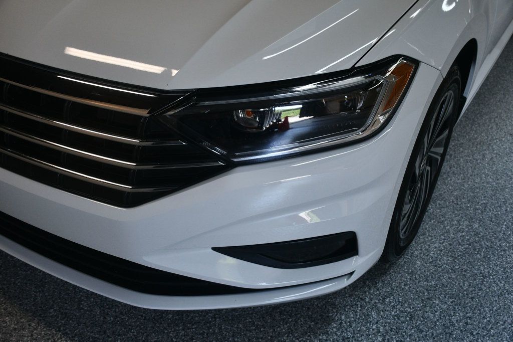 Volkswagen Jetta photo 11